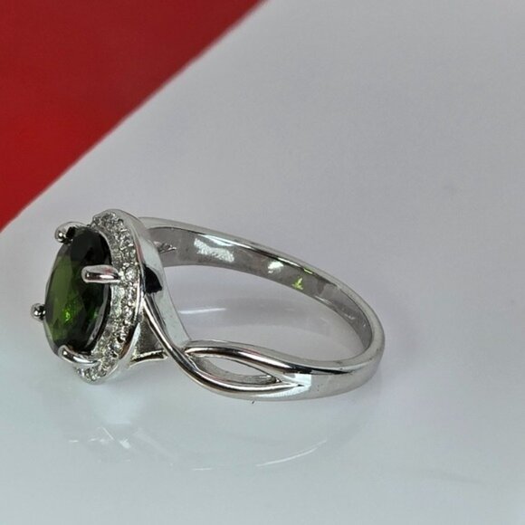 915 Sterling Silver Ring wirh Natural Chrome Diopside 7X9mm & Cz - Picture 7 of 8